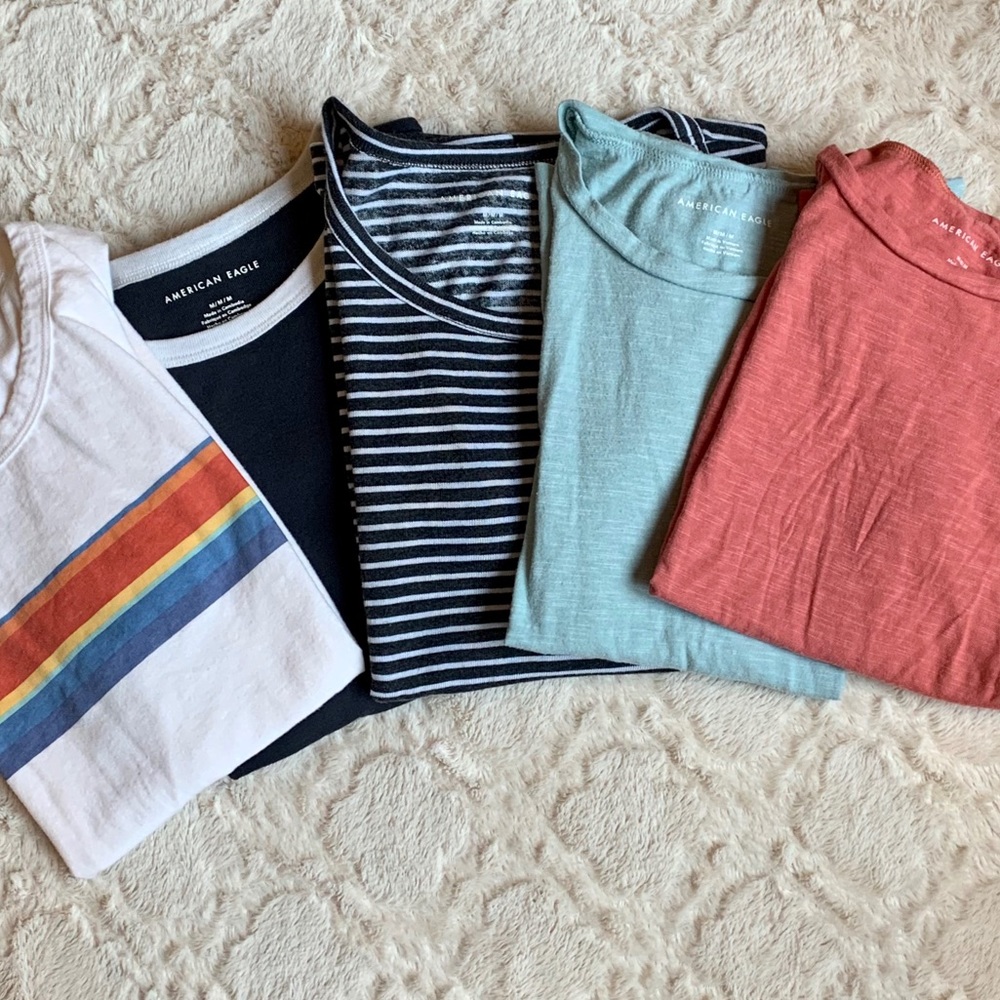 5 pack of American eagle shirts